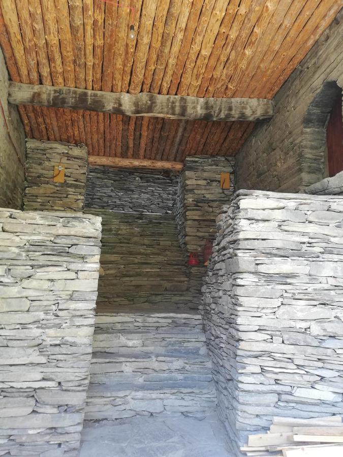 "Front Castle" Hotel Shatili Exterior foto